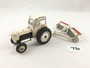 ホビー　模型車　車　レーシングカー oデビッドブラウントターディスクハローダイカストdinky toys no 325 david brown selectamatic 990 tracteur amp; disc harrow agricole diecast