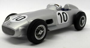 【送料無料】ホビー　模型車　車　レーシングカー スケールメルセデス＃イギリスiscale 118 scale 118012 mercedes w196 f1 fangio 10 2nd british gp 1955