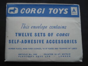 ホビー　模型車　車　レーシングカー オリジナルアクセサリv rare c1960 corgi toys 12 ensembles dautoadhesives accessoires un en orig enveloppe