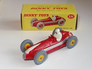 ホビー　模型車　車　レーシングカー マセラティマセラティウルトライエロープラスチックハブ* dinky maserati 231 ultra rare en plastique jaune moyeux