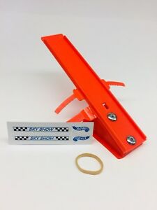 【送料無料】ホビー　模型車　車　レーシングカー ホットホイールランプ?hot wheels redline fleetside deora skyshow ramp ~rivited~