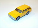 ホビー　模型車　車　レーシングカー ビンテージグラナダフォードターナーsiku vintage 1028 1322 ford granada turner immobilier en jaune excellent