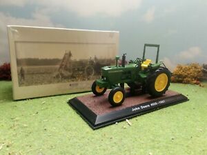 石油発動機　ジョンディア　 John deere ジョンディア1030形　3気筒？　牧場で見かけたトラクター　2020