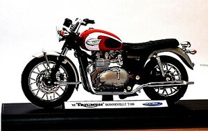 ホビー　模型車　車　レーシングカー トライアンフボンネビルスケールオートバイモデルwelly 2002 triumph bonneville t100 echelle 118 modele de moto haute qualite neuf