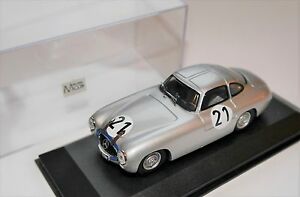 ホビー　模型車　車　レーシングカー メルセデスカットルマン＃ショーケースmercedes sl coupevainqueur winner le mans lm 1952 21, max dans 143 vitrine