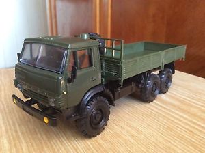 【送料無料】ホビー　模型車　車　レーシングカー カマストラックソロシアモデル