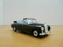 【送料無料】ホビー 模型車 車 レーシングカー メルセデスリムジンmercedes 300d landaulet limousine 143