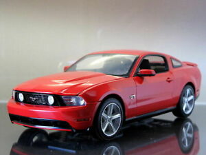 【送料無料】ホビー　模型車　車　レーシングカー フォードムスタングford mustang gt 2010 greenlight 118 01361