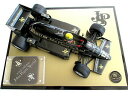 【送料無料】ホビー 模型車 車 レーシングカー アイルトンセナスケールチェックボックスアンプモデルシグネチャayrton senna jps grande echelle 112 modele avec display case amp; signatures(3)