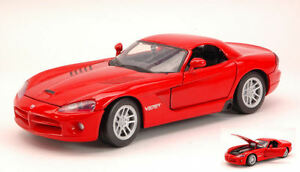 dodge viper srt10 2003 red 124 model motormaxダッジバイパーモデル※注意※NYからの配送になりますので2週間前後お時間をいただきます。人気の商品は在庫が無い場合がございます。ご了承くださいませ。サイズの種類の商品は購入時の備考欄にご希望のサイズをご記載ください。　携帯メールでの登録ですと楽天からのメールが届かない場合がございます。