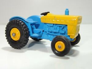 ホビー　模型車　車　レーシングカー マッチフォードトターmatchbox 30 ford tracteur