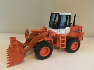 【送料無料】ホビー　模型車　車　レーシングカー スライダhitachi lx 70 glisseur de shinsei 140