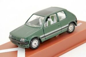 【送料無料】ホビー　模型車　車　レーシングカー プジョーボックスsolido 143 peugeot 205 rolland garros avec sa boite