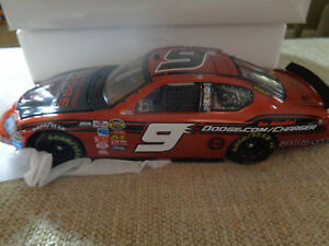 【送料無料】アクション＃ケーシー芽チャージャーアウト撮影ACTION NASCAR #9 Kasey Kahne 2005 Bud Sh..