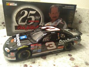 周年記念デイル・アーンハートの：アクション＃サービスプラス25TH ANNIVERSARY DALE EARNHARDT SR 1:24 ACTION 1999 #3 GOODWRENCH SERVICE PLUS