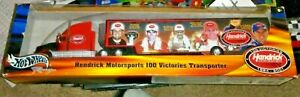 ホットホイールヘンドリックスモータスポーツチームのトランスポーター：スケールHot Wheels HENDRICKS MOTOR SPORTS Team Transporters 2001 1:64 Scale