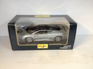 Spark 1:43 ジャガーXJ220年1992銀/ S0766 モデル 車 S0766