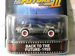 【送料無料】レトロな未来合金ゴム製タイヤに戻します。HOTWHEELS RETRO DELOREAN BACK TO THE FUTURE 111 ALLOYS RUBBER TYRE