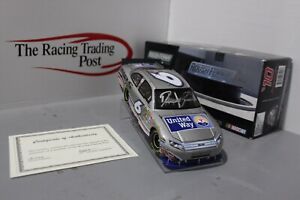 デビッド＃ユナイテッドウェイフォードフュージョンの直筆サイン入り2010 David Ragan #6 UPS United Way 1/24 Ford Fusion Autographed