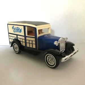 【送料無料】C018自動車、モダンな1930年の郵便集配人1/43規模を渡る。C018 car ford mod 1930 postmen 1/43 scale