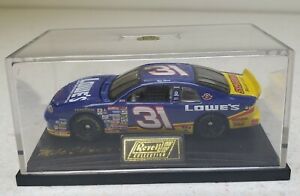 【送料無料】?コレクション??マイクスキナー＃?ロウ?スケールNASCAR ~ REVELL COLLECTION ~ 1998 ~ MIKE SKINNER #31 ~ LOWE'S ~ 1/64 SCALE