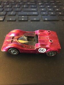 【送料無料】ホビー ・模型車・バイク レーシングカー ヴィンテージピンクバラシャパラルレッドラインホットホイールvintage 1968 pinkish rose chaparral 2g redline hot wheel
