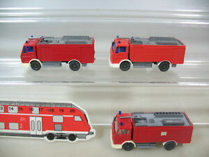 【送料無料】ホビー ・模型車・バイク レーシングカー ワイキングメルセデスベンツフルグフェルトレーシュファールゼウクh2390, 5 3x wiking h0 mercedesbenz firemen, flugfeldloschfahrzeug, mint