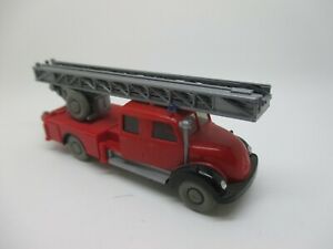 【送料無料】ホビー ・模型車・バイク レーシングカー ワイキングストレージラックマギラスシリウスカ..