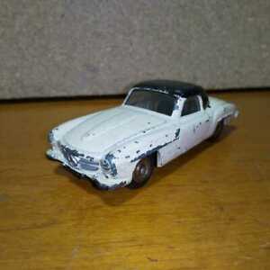 【送料無料】ホビー ・模型車・バイク レーシングカー ディンキーメルセデスdinky mercedes 190sl
