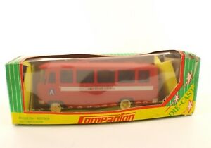 【送料無料】ホビー ・模型車・バイク レーシングカー ロシアコンパニオンバスボックスrussian companion bus fireman an in box 143