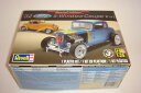 【送料無料】ホビー 模型車 モデルカー フォードウィンドウクーペモデルカーrevell 854228 1932 ford 5 window coupe 2 n 1 125 model car sealed inside