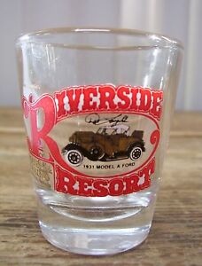 【送料無料】ホビー 模型車 モデルカー リバーサイドリゾートホテルラフリンネバダモデルフォードショットグラスバーriverside resort hotel laughlin nevada model a ford car shot glass bar barware