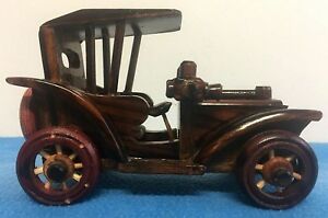 【送料無料】ホビー 模型車 モデルカー ヴィンテージモデルカーオーナメントフォード？デスクインチvintage wooden model car ornament ford desk home decor 75 x 45