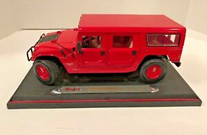 【送料無料】ホビー 模型車 モデルカー ビンテージレッドハンマーステーションワゴンモデルカーvintage maisto red hummer station wagon 65l model car collectable