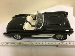 bburago 118 scale chevrolet corvette 1957 model carスケールシボレーコルベットモデルカー※注意※NYからの配送になりますので2週間前後お時間をいただきます。人気の商品は在庫が無い場合がございます。ご了承くださいませ。サイズの種類の商品は購入時の備考欄にご希望のサイズをご記載ください。　携帯メールでの登録ですと楽天からのメールが届かない場合がございます。