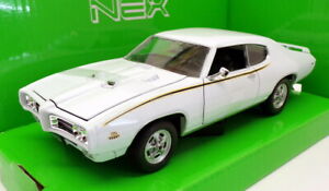 welly 124 scale model car 22501w 1969 pontiac gto whiteスケールモデルカーポンティアック※注意※NYからの配送になりますので2週間前後お時間をいただきます。人気の商品は在庫が無い場合がございます。ご了承くださいませ。サイズの種類の商品は購入時の備考欄にご希望のサイズをご記載ください。　携帯メールでの登録ですと楽天からのメールが届かない場合がございます。