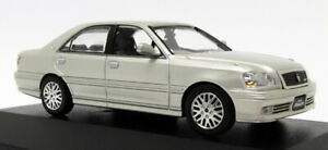 【送料無料】ホビー 模型車 モデルカー コレクションスケールモデルカートヨタクラウンアスリートシル..