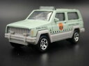 yzzr[ ͌^ fJ[ 19842001jeep cherokee national parks whitch 164 scale diecastmodel car19842001 jeep cherokee national parks w hitch 164 sc