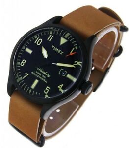 【送料無料】腕時計　ウォッチブラウンレザーブラックバックグラウンドメンズクラシックセラー