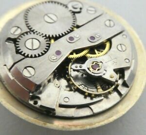 【送料無料】腕時計　ヴィンテージルビvintage zewi p72 watch movement 21 rubis for parts n12