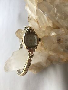 【送料無料】腕時計 ヴィンテージブローバジュエルレディースストレックブレスレットvintage bulova 17 jewel 10k rgp ladies strech bracelet wind up watch 【送料無料】腕時計 ヴィンテージブローバジュエルレディースストレックブレスレットvintage bulova 17 jewel 10k rgp ladies strech bracelet wind up watch