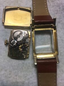 【送料無料】腕時計 ヴィンテージブローバジュエルズvintage bulova 21 jewells wrist watch not running 【送料無料】腕時計 ヴィンテージブローバジュエルズvintage bulova 21 jewells wrist watch not running