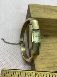【送料無料】腕時計 ヴィンテージレディースベンラスジュエルスイスゴールドvintage ladies benrus 17 jewels swiss made watch 10k gold filled, very small 【送料無料】腕時計 ヴィンテージレディースベンラスジュエルスイスゴールドvintage ladies benrus 17 jewels swiss made watch 10k gold filled, very small