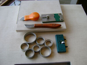 【送料無料】腕時計 ホルダーケースオープナークリスタルホルダースイスツールwatchmakers estate movement holders case openers crystal holder af swiss tools