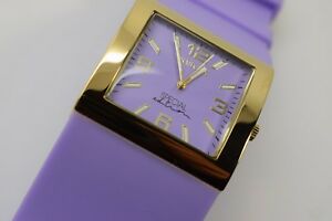 invicta couture lavender watchインビクタクチュールラベンダー※注意※NYからの配送になりますので2週間前後お時間をいただきます。人気の商品は在庫が無い場合がございます。ご了承くださいませ。サイズの種類の商品は購入時の備考欄にご希望のサイズをご記載ください。　携帯メールでの登録ですと楽天からのメールが届かない場合がございます。