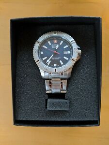 【送料無料】腕時計 ヴェンゲルシーフォースステンレススチールダイバーwenger seaforce stainless steel diver 019041211c