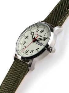 【送料無料】腕時計　ブランドメンズヴェンゲルグリーンストラップウォッチbrand men’s wenger attitude 011541110 green strap watch