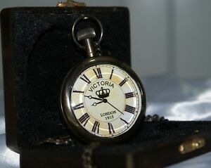 【送料無料】腕時計　オロロギダタスカイギリスビクトリアロンドンコンボックスインレグノシニョリールorologio da tasca royal navy 1915 victoria london con box in legno signorile