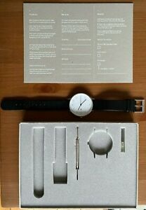 【送料無料】腕時計　シルバーウォッチストラップ