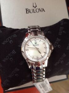 【送料無料】腕時計　ブローバクリスタルステンレススチールブレスレット women s bulova crystal stainless steel bracelet watch